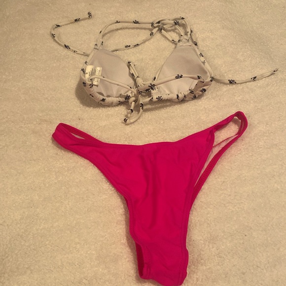 Skull Bikini Set - Picture 2 of 3